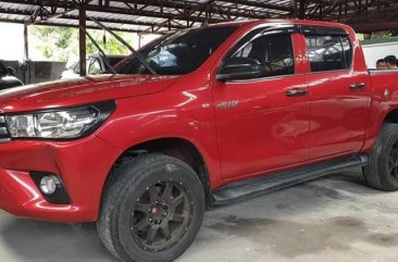 2nd Hand Toyota Hilux 2018 at 10000 km for sale