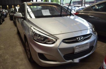 Selling Silver Hyundai Accent 2017 in Makati