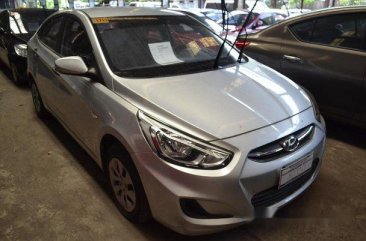 Selling Silver Hyundai Accent 2017 in Makati