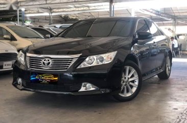 Selling 2nd Hand Toyota Camry 2014 Automatic Gasoline at 28000 km in Makati