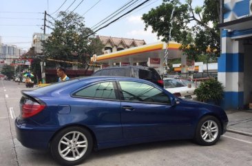 2nd Hand Mercedes-Benz C200 2002 Coupe at 33000 km for sale