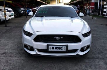 White Ford Mustang 2016 for sale in Manual