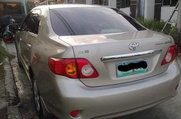 Selling Toyota Altis 2010 Manual Gasoline in Lipa