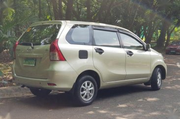 Selling Toyota Avanza 2014 Automatic Gasoline in Quezon City