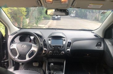 Selling 2nd Hand Hyundai Tucson 2011 in Quezon City