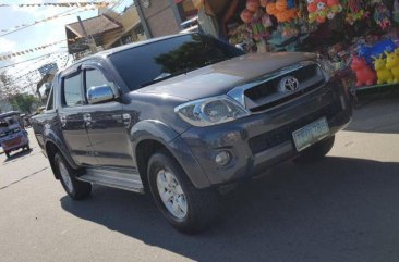 Sell 2nd Hand 2011 Toyota Hilux Manual Diesel at 78000 km in Rosales