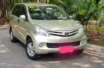 Selling Toyota Avanza 2014 Automatic Gasoline in Quezon City