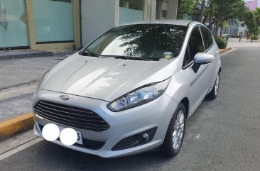 Selling 2nd Hand Ford Fiesta 2014 Automatic Gasoline at 80000 km in Manila