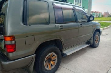 Selling Isuzu Bighorn 1990 Automatic Diesel in Bacoor