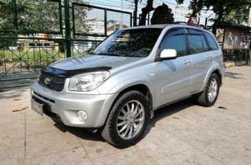 2nd Hand Toyota Rav4 2004 Automatic Gasoline for sale in Valenzuela
