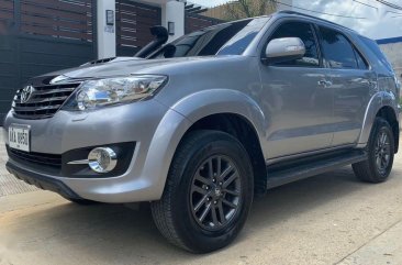 Sell 2nd Hand 2015 Toyota Fortuner Automatic Diesel at 69000 km in Quezon City