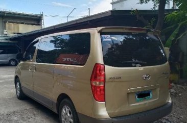 Selling Gold Hyundai Grand Starex 2010 at 95000 km in Valenzuela