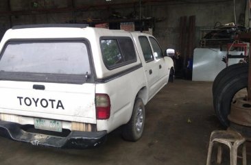 Toyota Hilux 2003 Manual Diesel for sale in Meycauayan