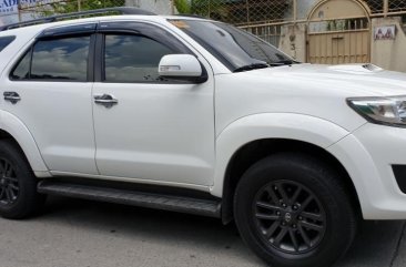 White Toyota Fortuner 2016 Manual Diesel for sale in Quezon City