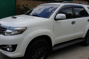 White Toyota Fortuner 2016 Manual Diesel for sale in Quezon City