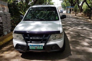 Sell White 2013 Isuzu Crosswind in Quezon City