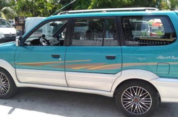 Selling 2nd Hand Toyota Revo 2001 in Manila