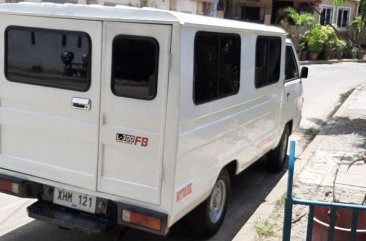 Selling Mitsubishi L300 2005 Manual Diesel in Quezon City