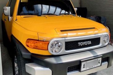 2nd Hand Toyota Fj Cruiser 2015 Automatic Gasoline for sale in Pasig