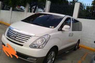 Selling White Hyundai Starex 2015 Automatic Diesel in Manila