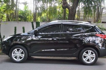 Selling Hyundai Tucson 2011 Manual Gasoline in Taytay