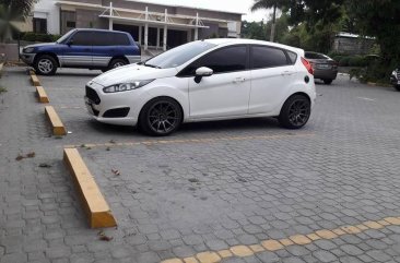 Selling 2nd Hand Ford Fiesta 2014 in Paniqui