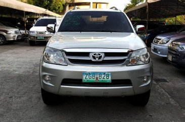 Selling Silver Toyota Fortuner 2006 Automatic Gasoline at 109896 km in Cainta