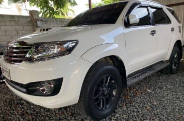 White Toyota Fortuner 2016 Suv Manual Diesel for sale in Quezon City