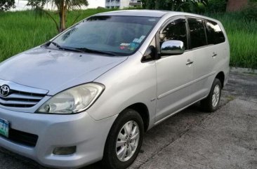 Selling 2nd Hand Toyota Innova 2009 in Quezon City