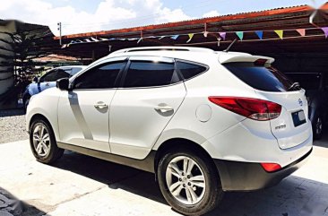 Selling Hyundai Tucson 2011 Manual Gasoline in Mandaue