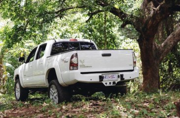 Selling 2nd Hand Toyota Tacoma 2013 Automatic Gasoline at 21000 km in Quezon City