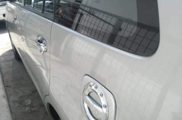 Selling Toyota Innova 2011 Manual Gasoline in Quezon City