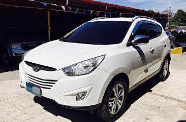 Selling Hyundai Tucson 2011 Manual Gasoline in Mandaue