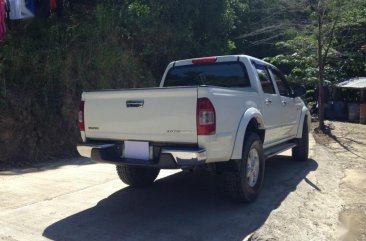 Selling 2nd Hand Isuzu D-Max 2005 at 130000 km in Consolacion