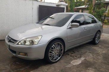 Selling Honda Accord 2004 Automatic Gasoline in Quezon City