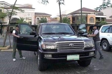 Selling 2nd Hand Toyota Land Cruiser 2004 in Davao City