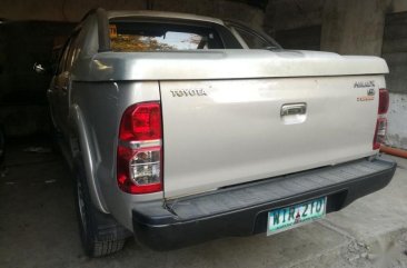 Selling 2nd Hand Toyota Hilux 2014 in Alcala