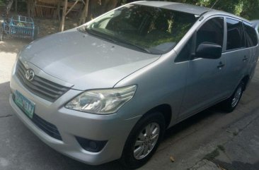 Selling 2nd Hand Toyota Innova 2013 at 66000 km in Santa Rosa