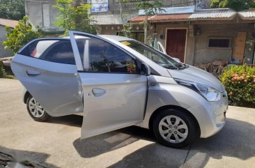 Selling Hyundai Eon 2017 at 13000 km in Pagsanjan