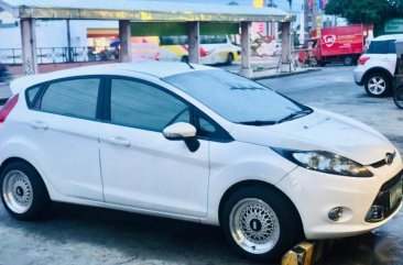 2nd Hand Ford Fiesta 2011 at 60000 km for sale