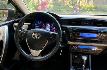 Selling Toyota Corolla Altis 2016 Automatic Gasoline in Makati