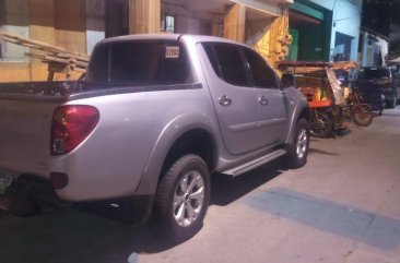 Selling 2nd Hand Mitsubishi Strada 2012 in Mandaluyong