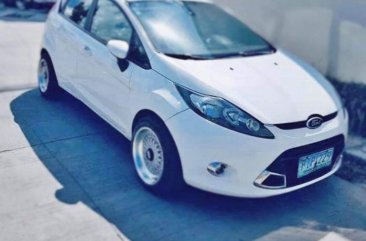 2nd Hand Ford Fiesta 2011 at 60000 km for sale