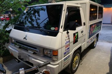 Selling 2nd Hand Mitsubishi L300 2014 in Malolos