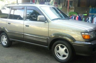 Selling 2nd Hand Toyota Revo 2000 in San Fernando