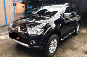 Sell 2nd Hand 2011 Mitsubishi Montero Sport Automatic Diesel at 69000 km in Caloocan