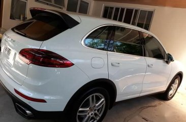 Selling Porsche Cayenne 2018 Automatic Gasoline in Makati