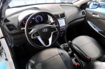 Sell 2nd Hand 2013 Hyundai Elantra Hatchback Manual Diesel at 52000 km in Quezon City