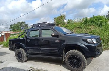 Selling Toyota Hilux 2014 at 80000 km in Angeles