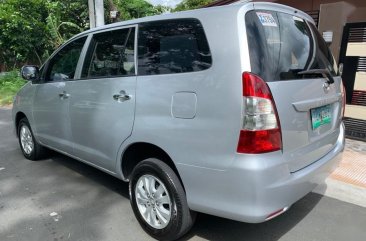 Selling 2nd Hand Toyota Innova 2012 Manual Gasoline at 19554 km in Caloocan